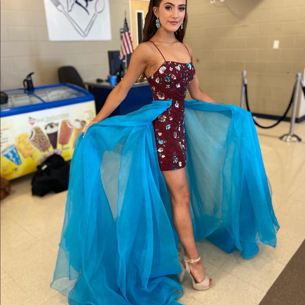 Custom Sherri Hill fun fashion